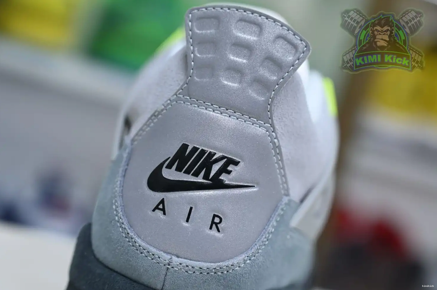 Air retro 4 se'95neon Jordan Kimikick Jordan 0424